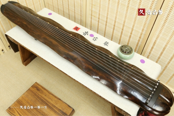 海北藏族自治州高级精品演奏古琴【断纹蕉叶式】